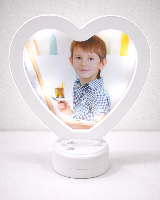 White heart magic mirror (photo frame)